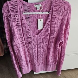 Sundance Women's V-Neck Sweater in Pink